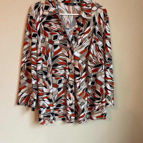 FUN PATTERNED ESSENTIALS TOP SIZE 1X - Picture 3 of 6